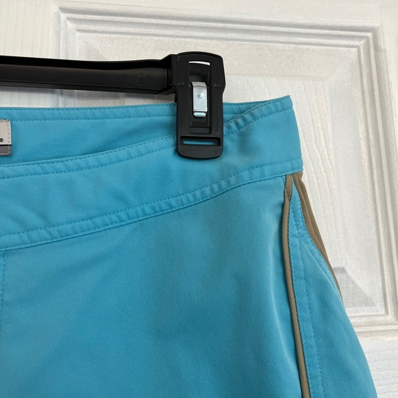 Columbia‎ quick dry shorts teal - women's 10 - Picture 15 of 16